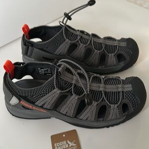 Eddie Bauer Men’s Gray and Black Water Shoes Size 9M